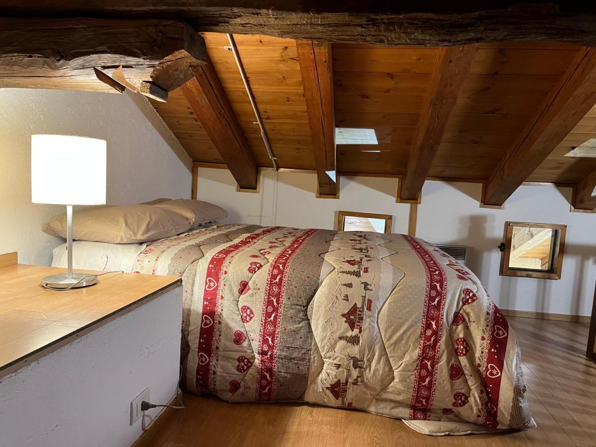 Chalet Blanc "Coeur Sapin" กูร์มาเยอร์ ภายนอก รูปภาพ