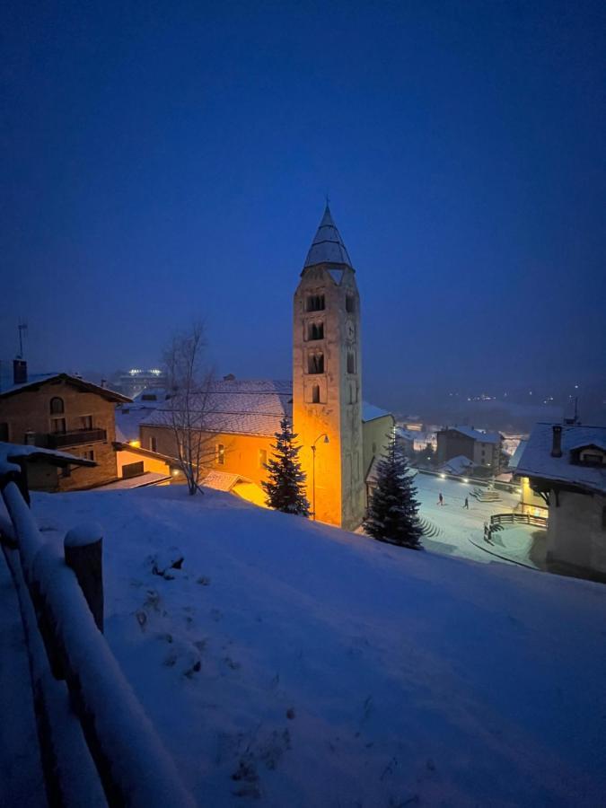 Chalet Blanc "Coeur Sapin" กูร์มาเยอร์ ภายนอก รูปภาพ